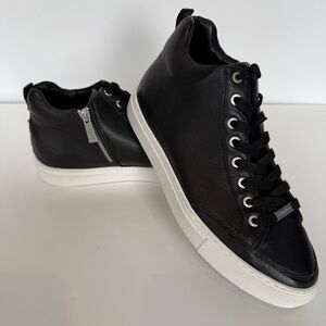 J/Slides NYC Ludlow Women’s 10 M Black Leather Mid Sneaker Studded Side Zip